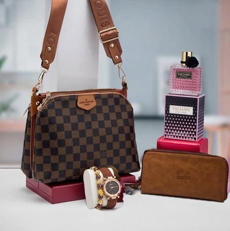 باك نسائي فاخر – حقيبة + محفظة + ساعة + عطر