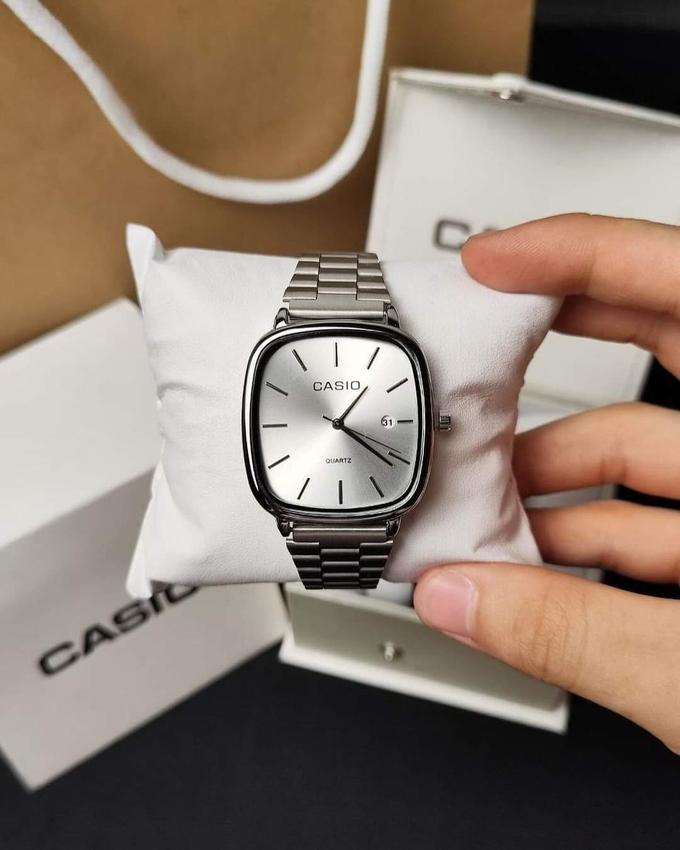 ساعة من Casio