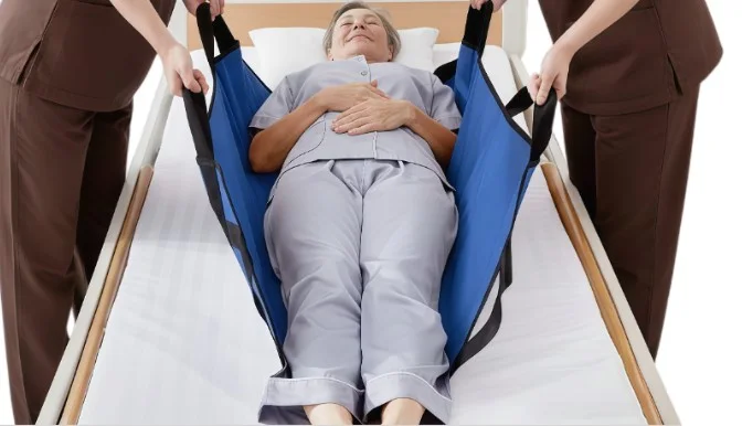 Lit médicalisé pour le transport des personnes âgées