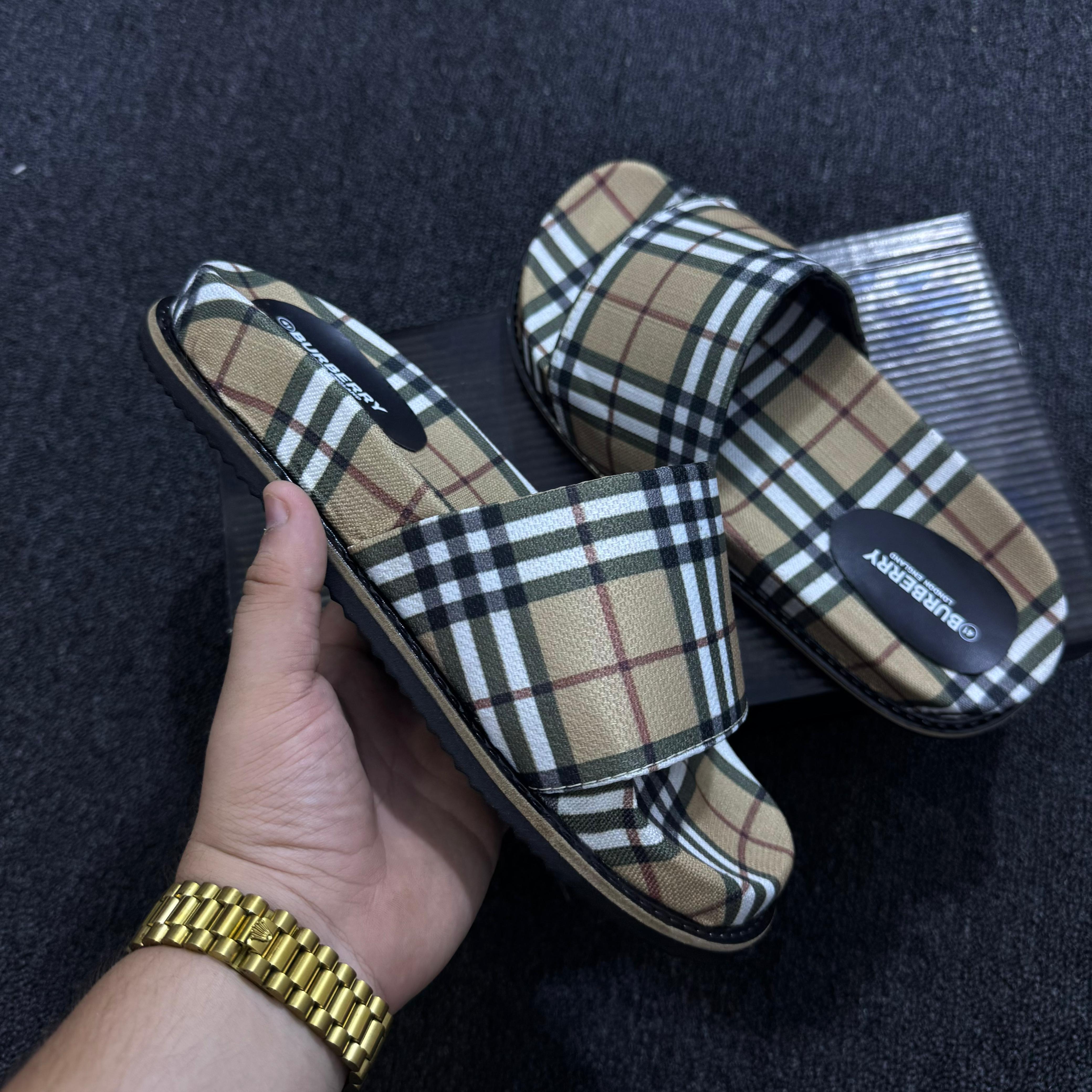 Sandal burberry
