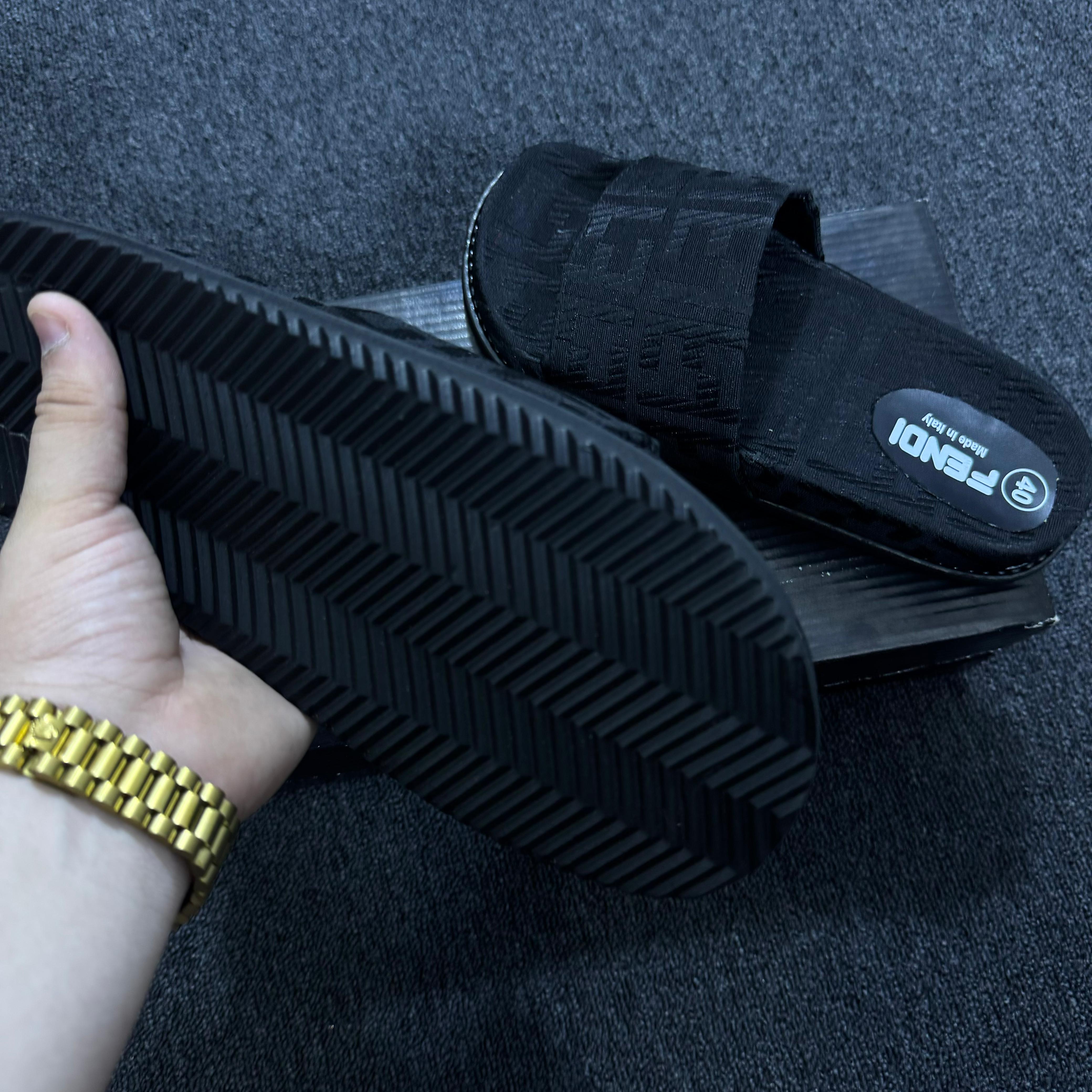fendi noir