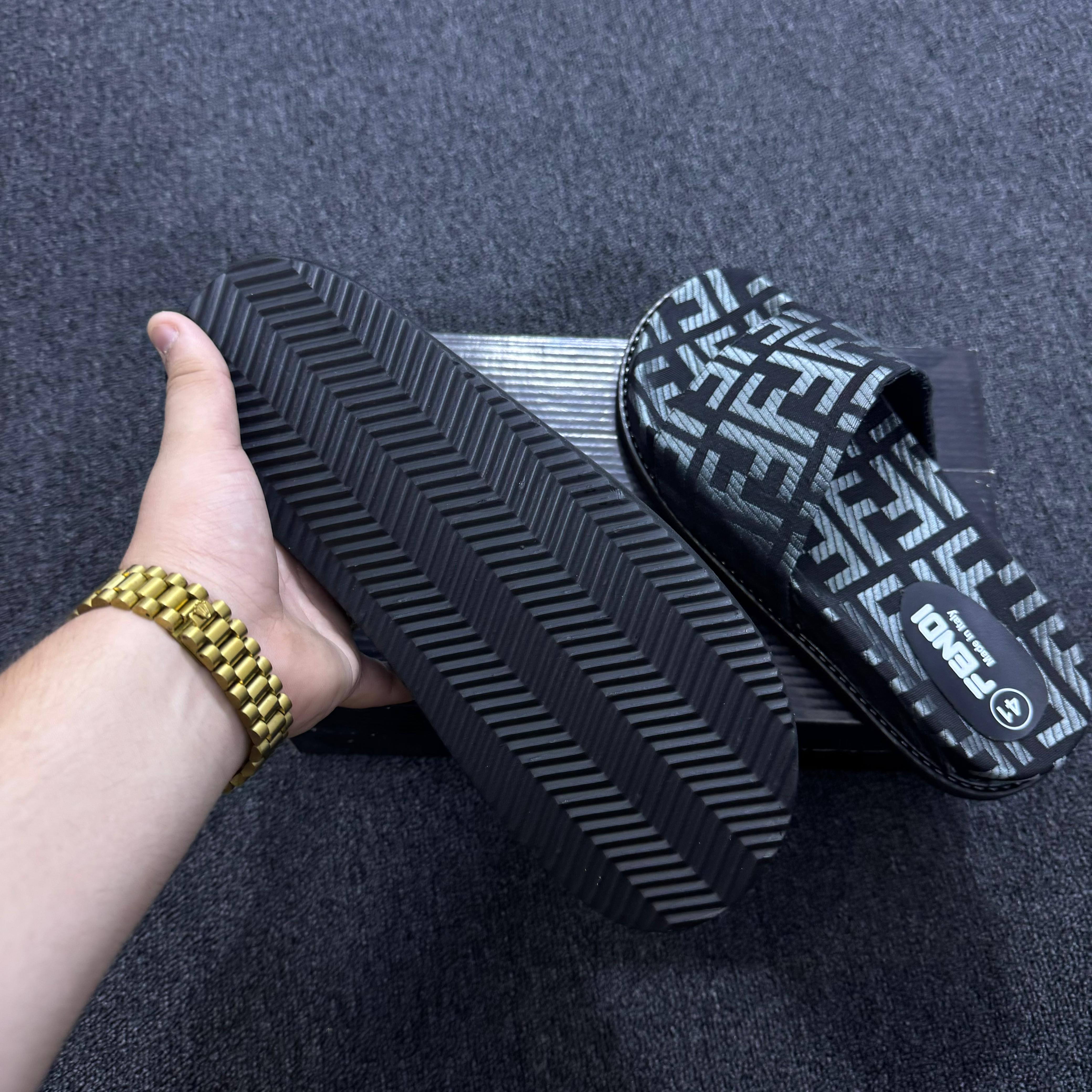 fendi gris