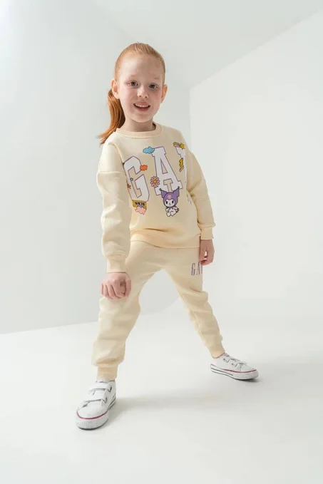 تراك بناتي Gap