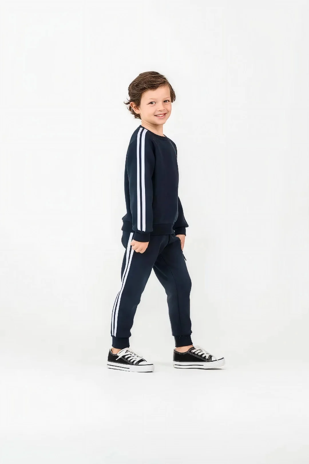 تراك ولادي (نيلي سادة أنيق)