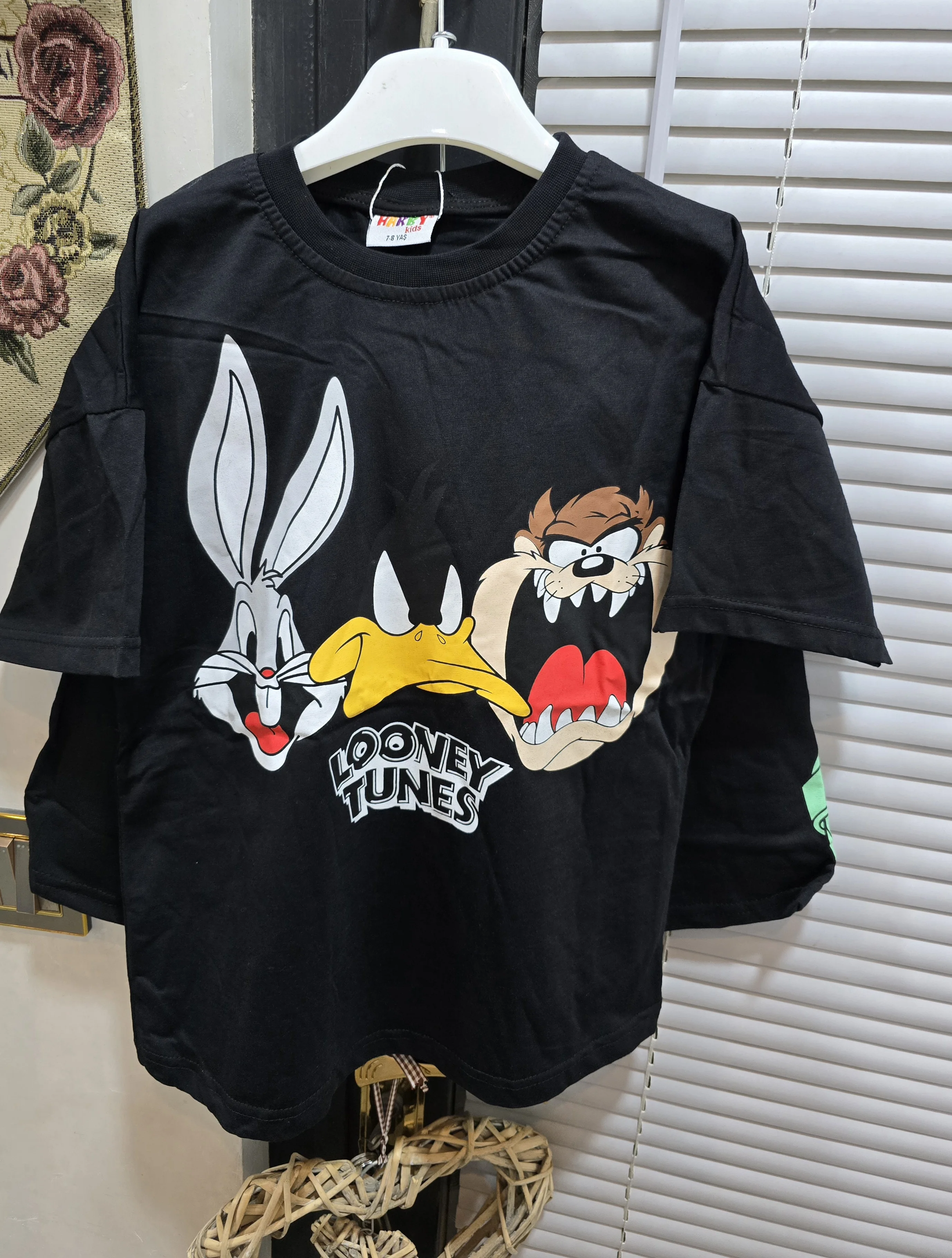 تراك ولادي صيفي (رسمة Looney Tune).