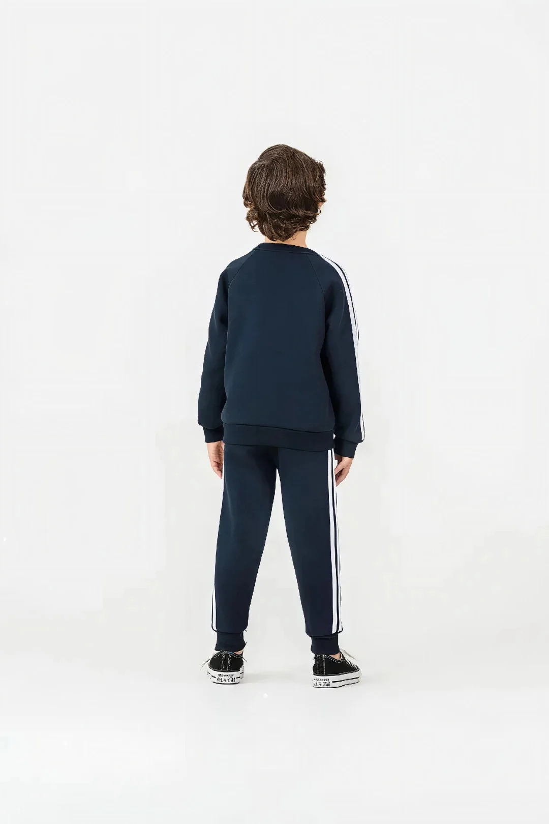 تراك ولادي (نيلي سادة أنيق)