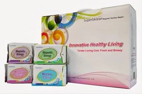 Le carton du mélange des serviettes hygiéniques SuperbKlean