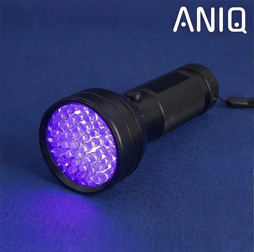 مصباح يدوي بالأشعة فوق البنفسجية (UV)
