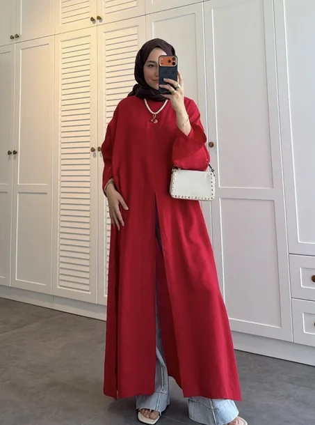 Tunic Lora