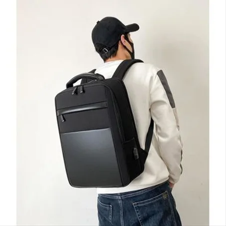 حقيبة ظهر رجال الأعمال