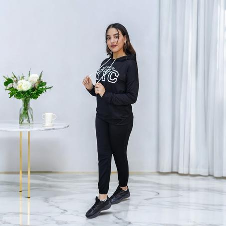 كيطمة لهدا الموسم هده القطعة تسمح لك بممارسة الرياضة والخروج بكل تقة وراحة الوان ربيعية نوع التوب :مونطوني