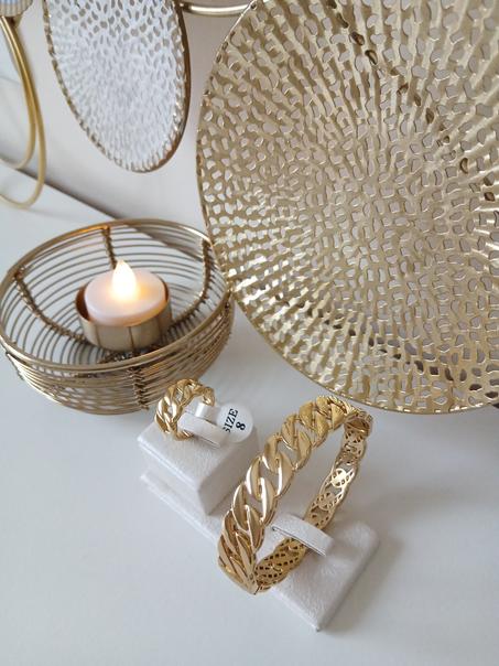 براسلي وخاتم الرادكو