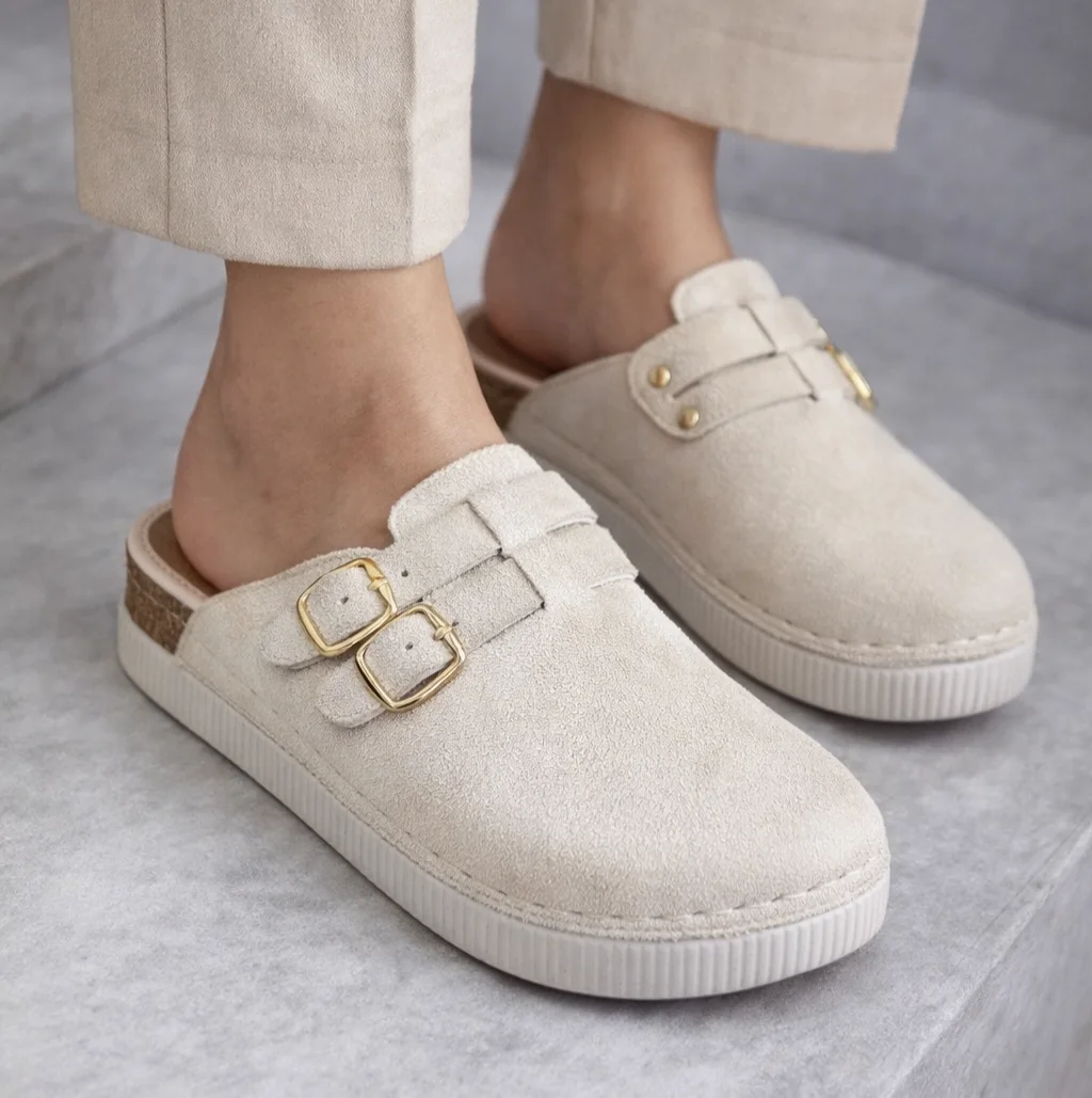 صابو نسائي أنيق وخفيف – مع تخفيضات رأس السنة 🎉