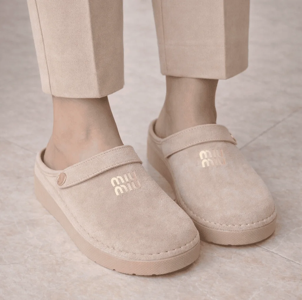 صابو نسائي ذان أنيق وخفيف – مع تخفيضات رأس السنة 🎉