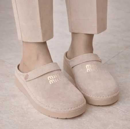 صابو نسائي ذان أنيق وخفيف – مع تخفيضات رأس السنة 🎉