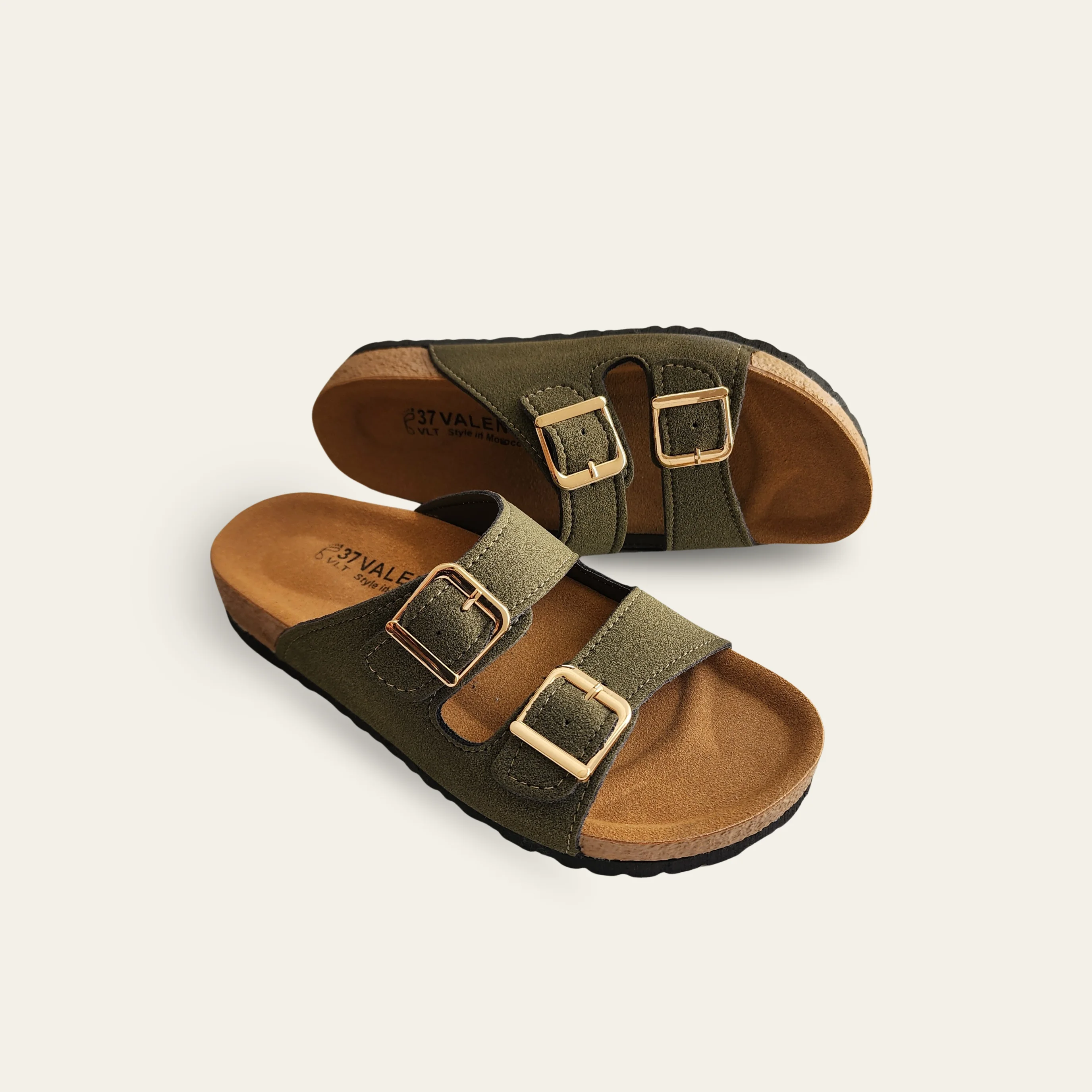 " صندالة الأناقة والفخامة "