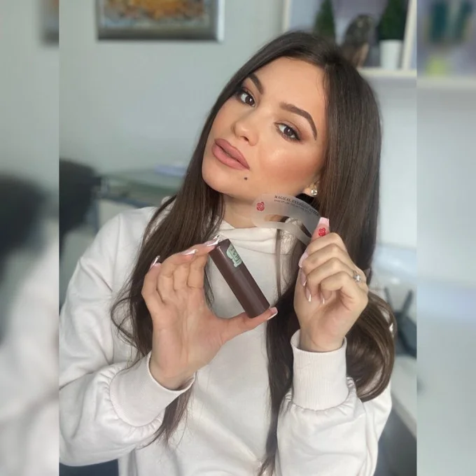 EyeBrow Stamp Shaping Kit | مجموعة تشكيل الحواجب