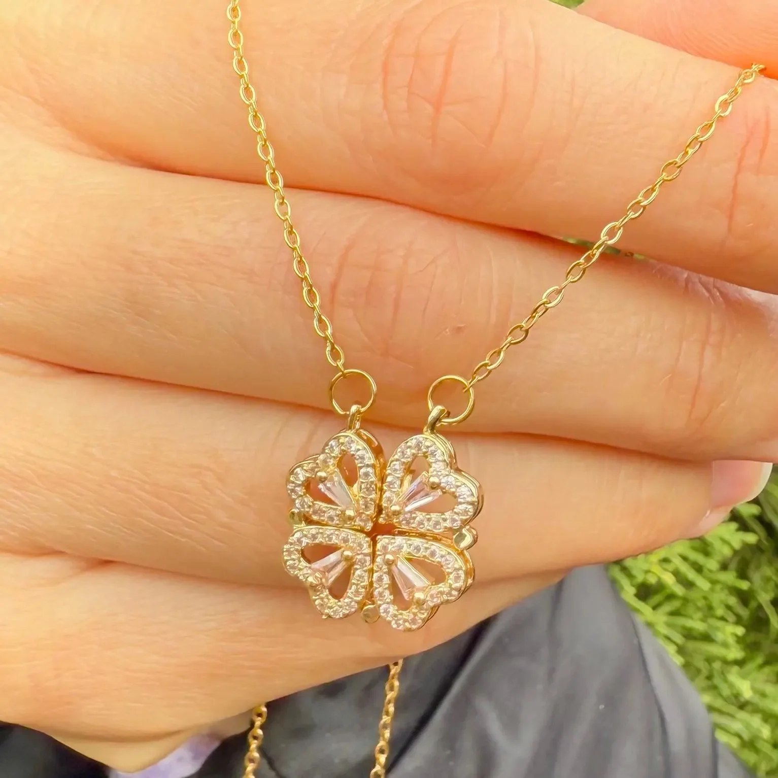 كوليي القلب المغناطيسي 4 في 1 – ستانلس ستيل مطلي ذهب