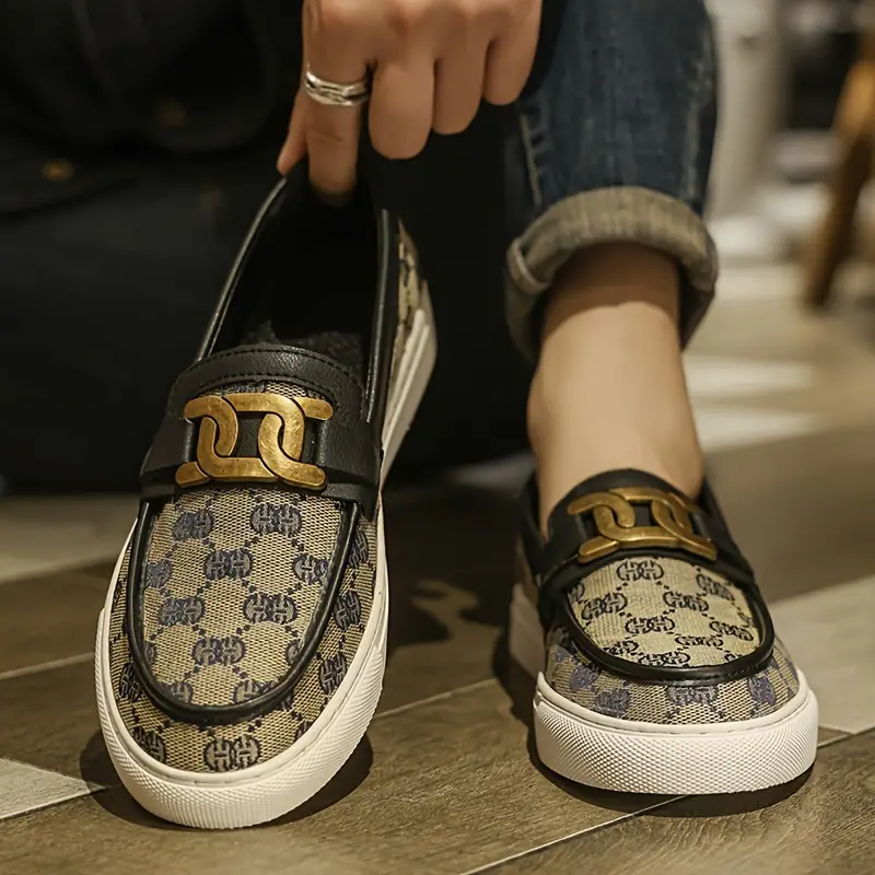 حذاء اللوفر الفاخر - اجعل إطلالتك أكثر فخامة