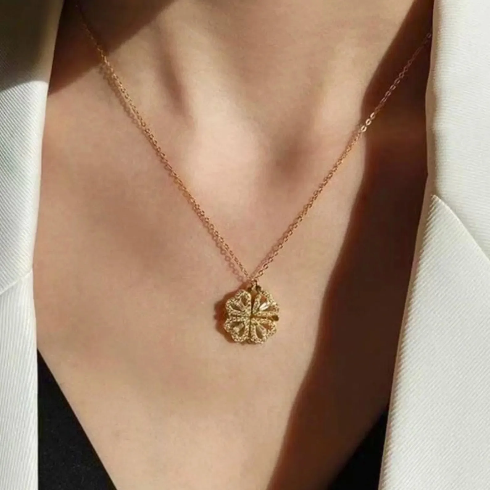 كوليي القلب المغناطيسي 4 في 1 – ستانلس ستيل مطلي ذهب