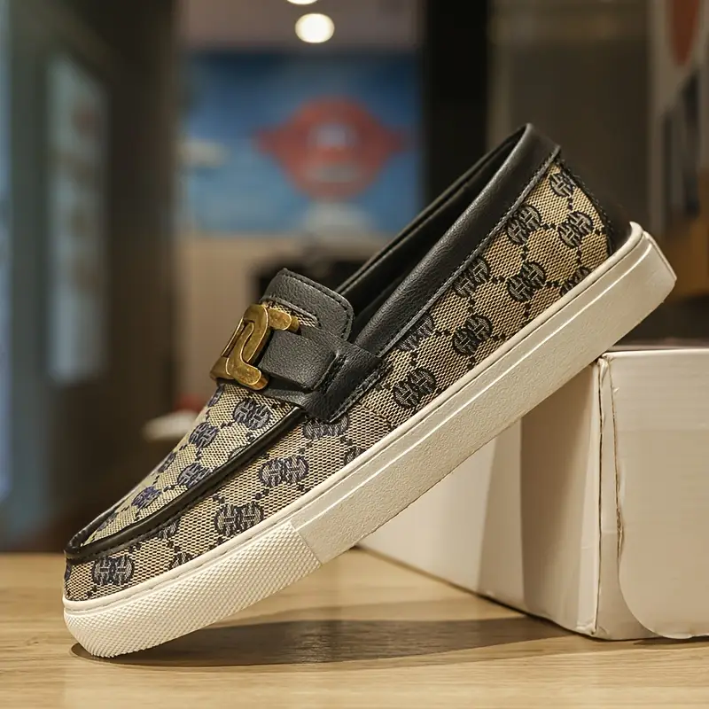 حذاء اللوفر الفاخر - اجعل إطلالتك أكثر فخامة