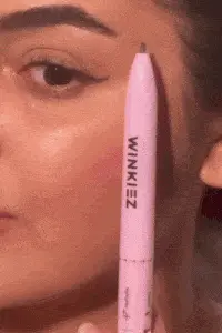 قلم المكياج 4 في 1