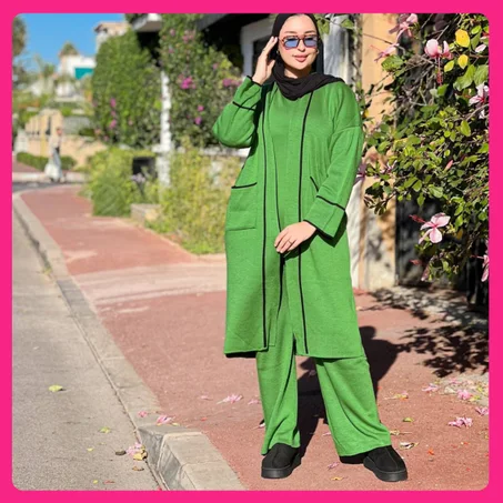 طقم بناتي عصري