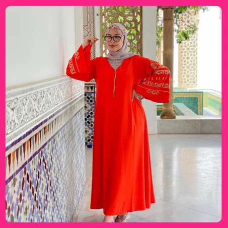 قفطان بطرزة أنيقة وعصرية بتصميم راقي