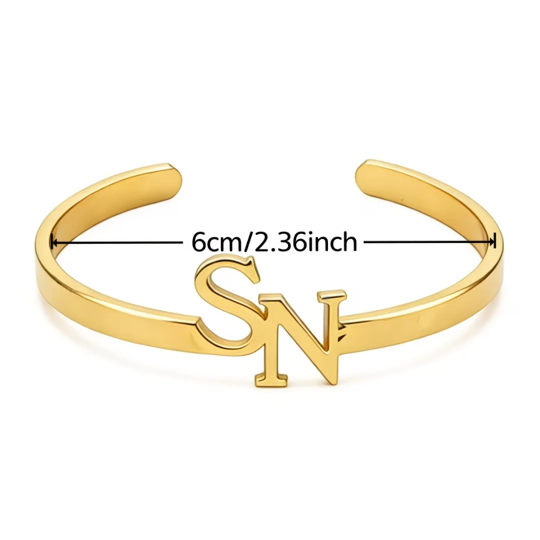 إسورة الكف بالحروف المتداخلة |  Interlocking Initials Palm Bracelet