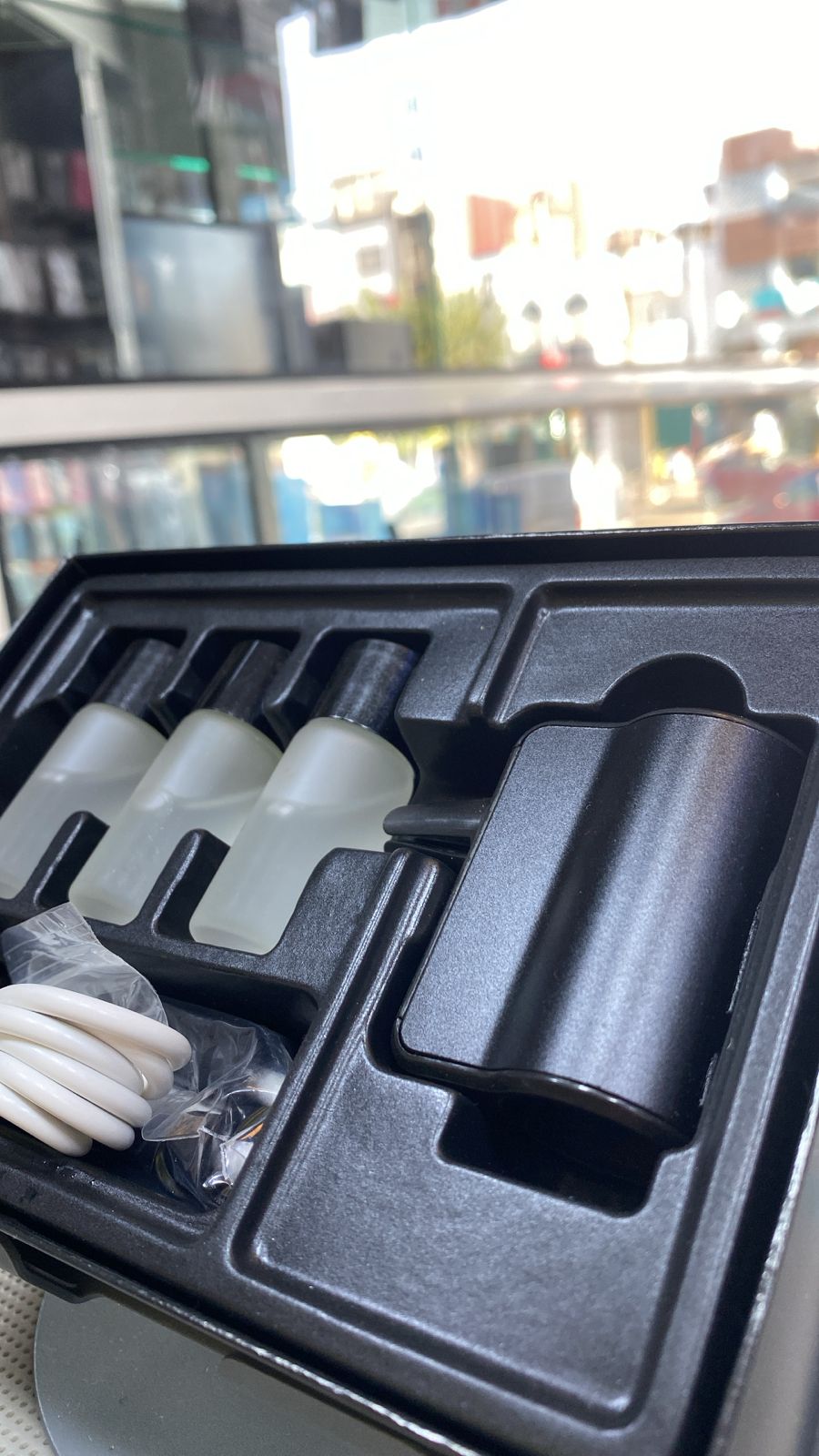 معطر جو للسيارة M80 بنظام نشر ذكي – Smart Car Air Diffuser