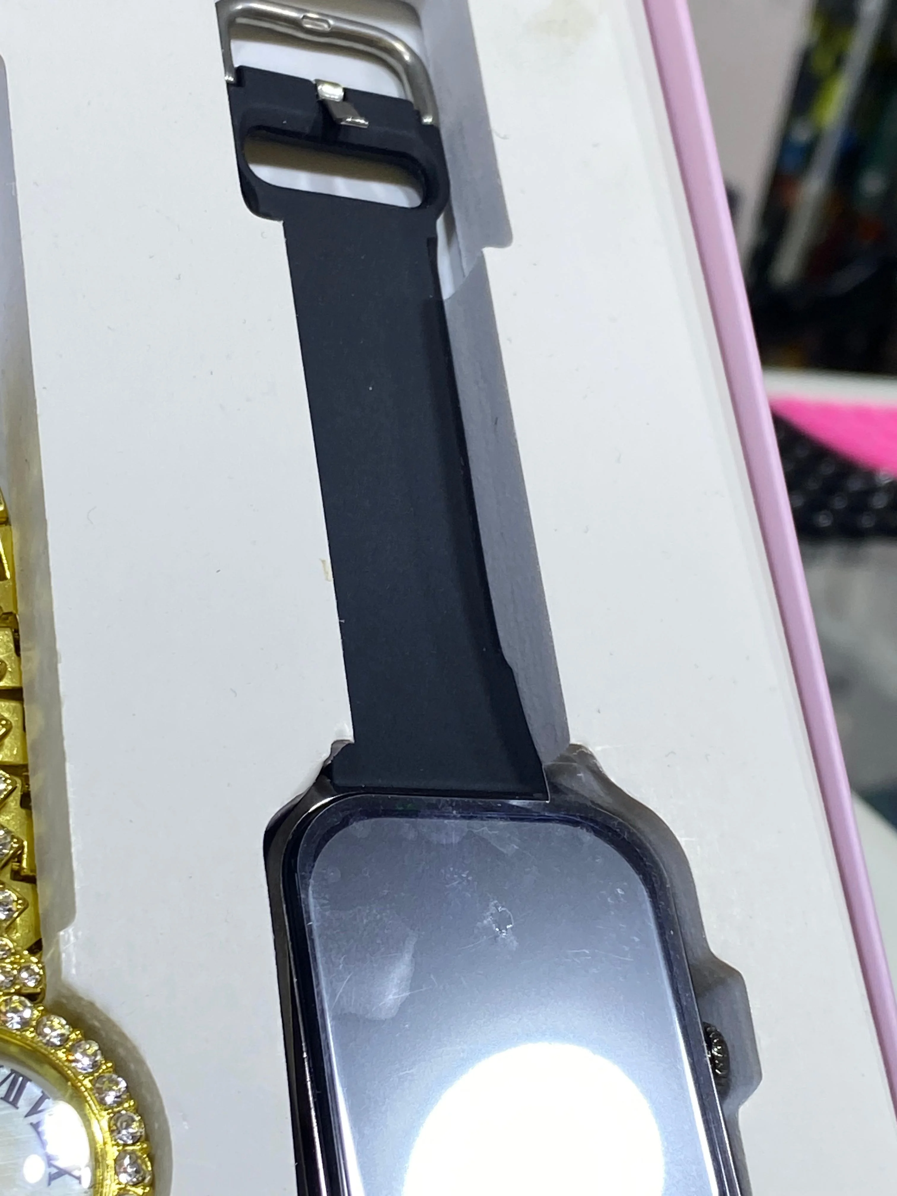 Pack Smartwatch & Bijoux – Montre Connectée + Bracelet Élégant & Accessoires Féminins