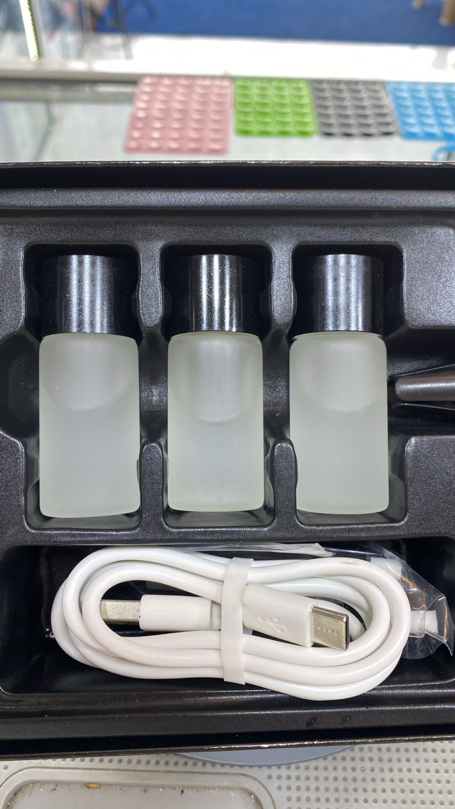 معطر جو للسيارة M80 بنظام نشر ذكي – Smart Car Air Diffuser