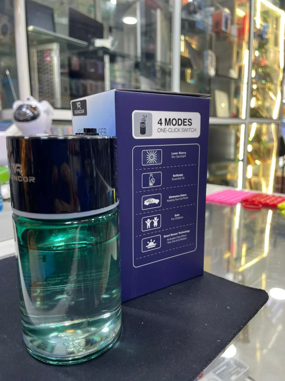 Diffuseur de Parfum Intelligent pour Voiture – Spray Automatique & Aromathérapie-معطر سيارة ذكي برش أوتوماتيكي – جهاز تعطير وأروماثيرابي