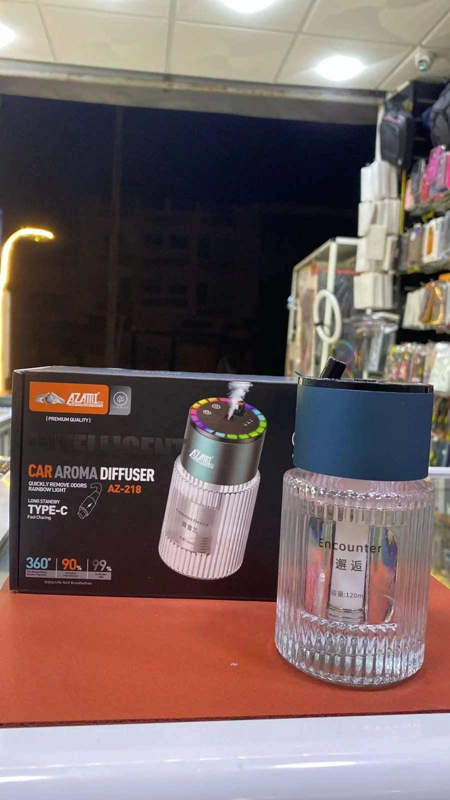 Diffuseur de parfum intelligent pour voiture AZ-218 RGB  معطر السيارة الذكي AZ-218 RGB — عطر فاخر وإضاءة تضيف لمسة فخامة لسيارتك