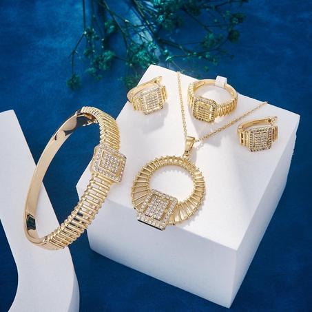 انصومبل Inoxydable دبليج + سلسلة + حلقات اذن + خاتم