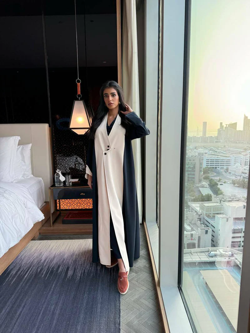 عباية لورين الكحلية ✨