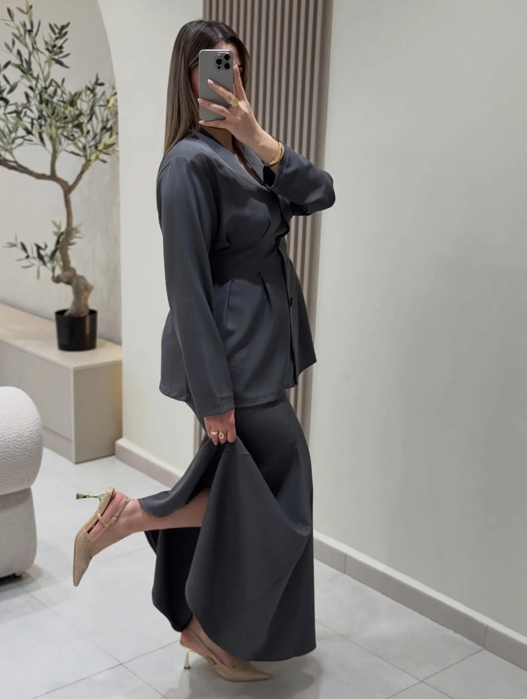 طقم ثريا الكلاسيكي ✨🩶