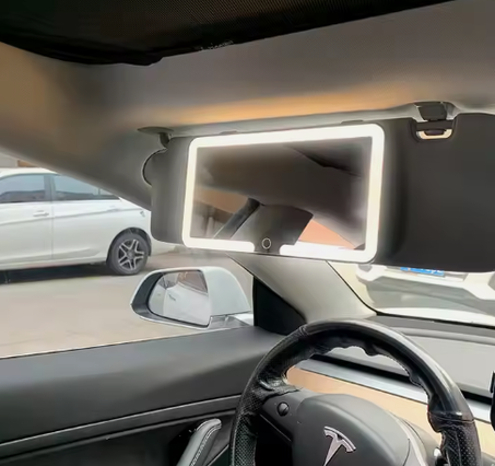 مرآة مكياج ذكية  للسيارة بخاصية اللمس و بإضاءة ثلاثية الألوان
