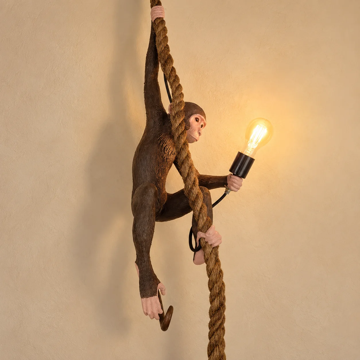 Lampe Singe Grimpant avec Corde – Décoration Murale