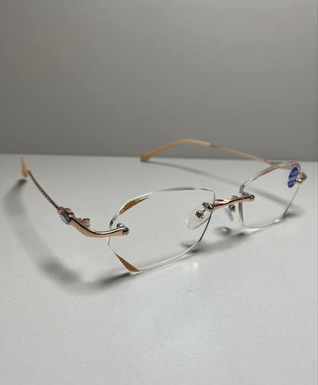 نظارات نسائية للقراءة و تصحيح النظر  TNT