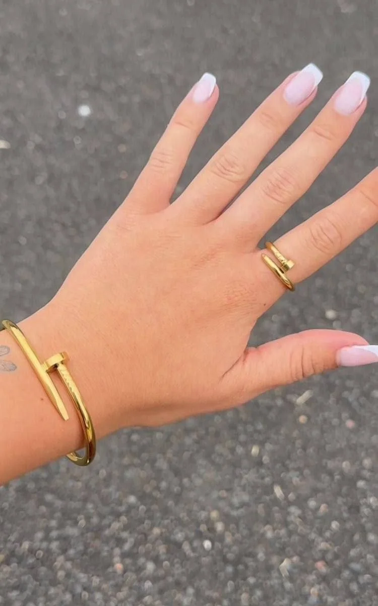 cartier clou