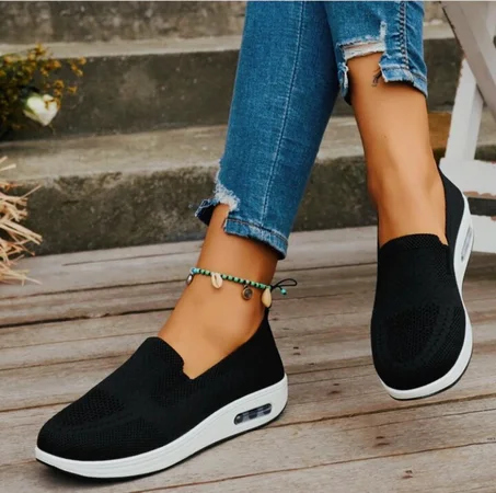 أحذية  نسائية