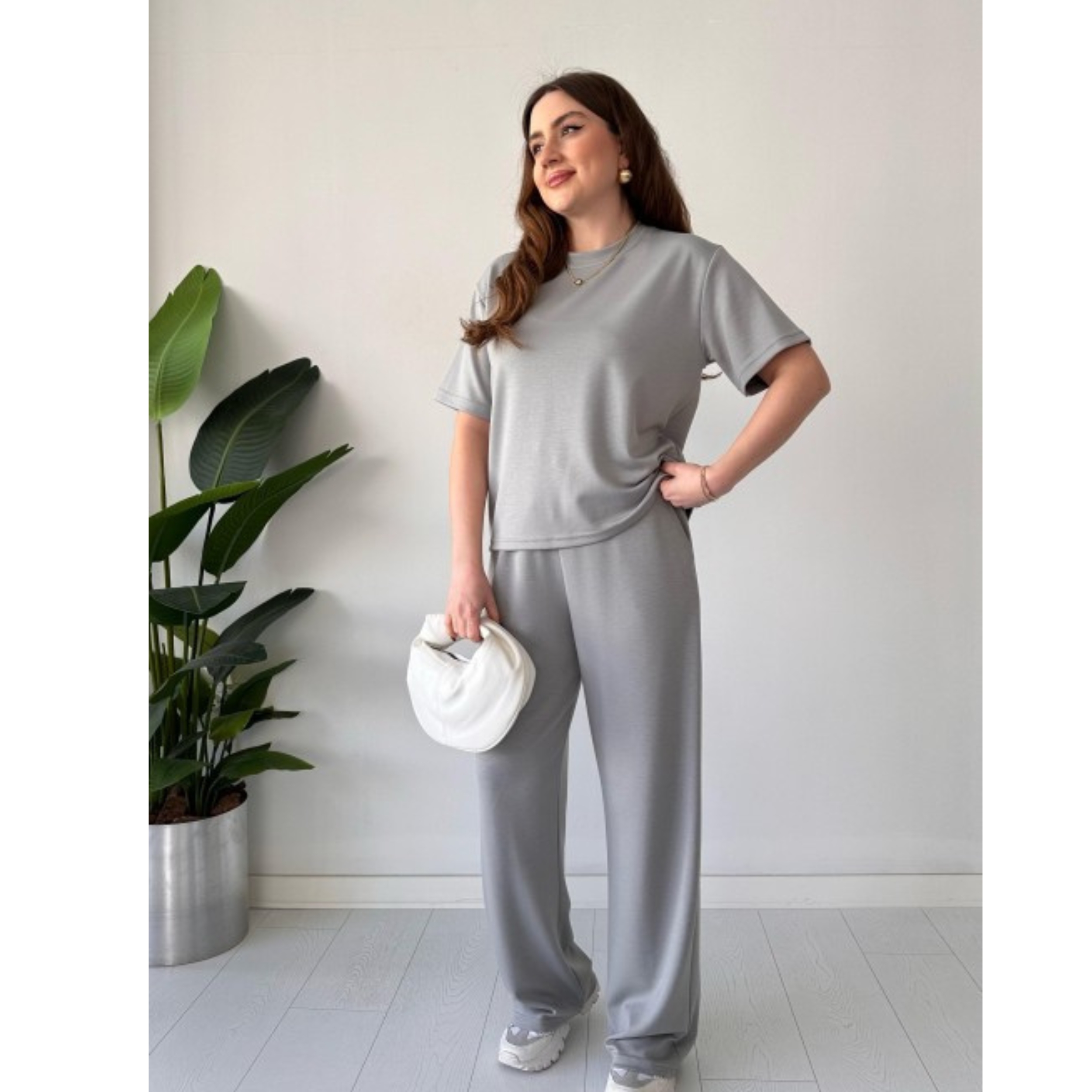 stores/1a3bc696cf3c82573b4330acad5e0b91/products/hhGhntsMaA4RHsMQj8fAXPMadHer4xZsZoSYaWxY.jpg