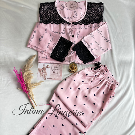 Ensemble de pyjama cœur et lettre en satin