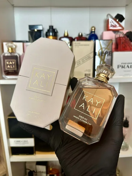 Kayali Déjà vu White Flower 57