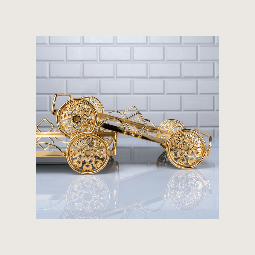 Ensemble de 2 plateaux en métal doré - Forme Voiture