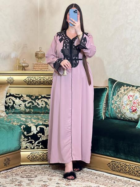 قفطان أنيق بالحزام