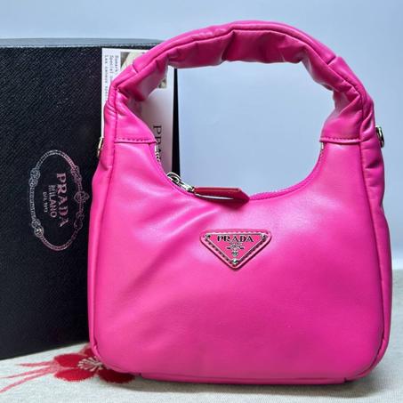 Sac PRADA Soft padded nappa leather mini-bag "Rose"