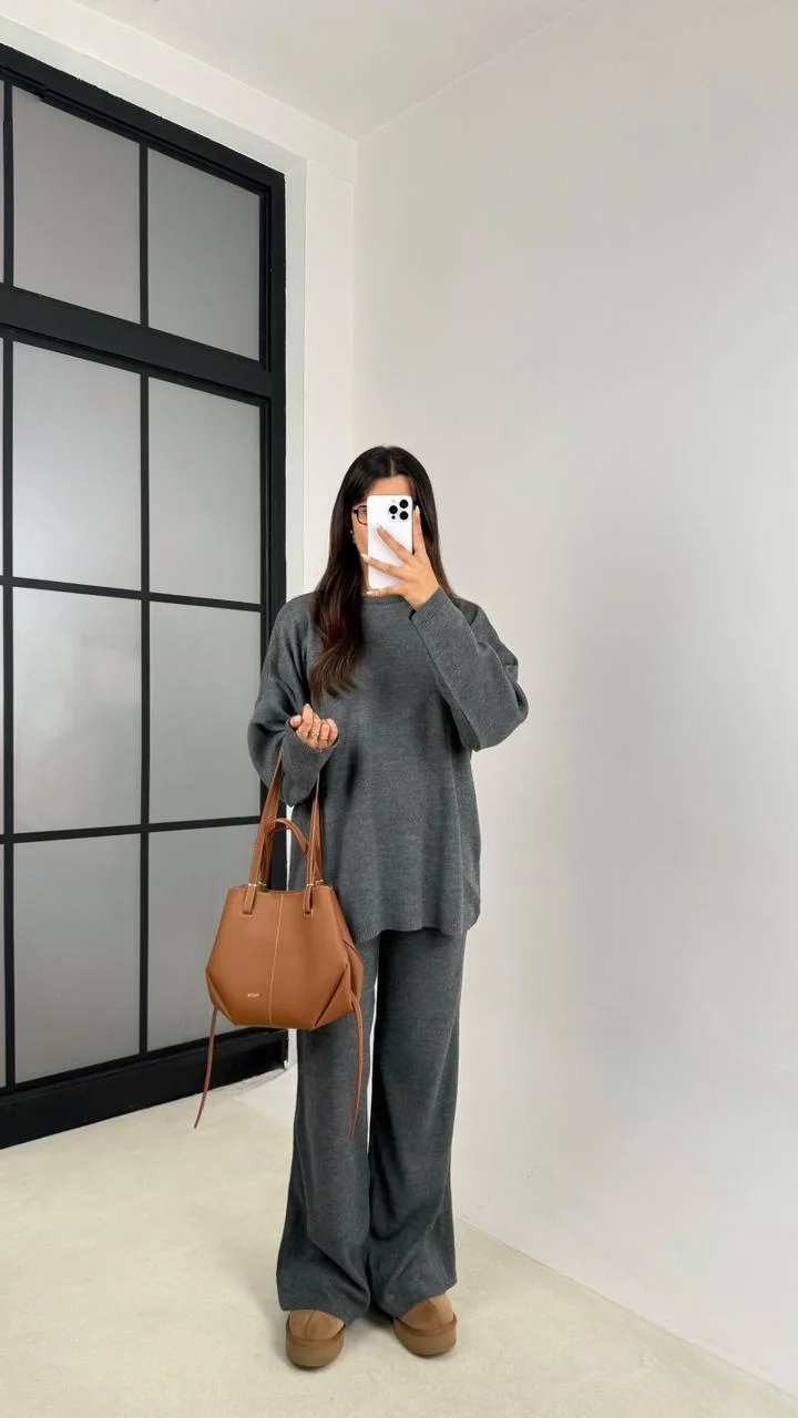 ENSEMBLE MINIMAL & CHIC