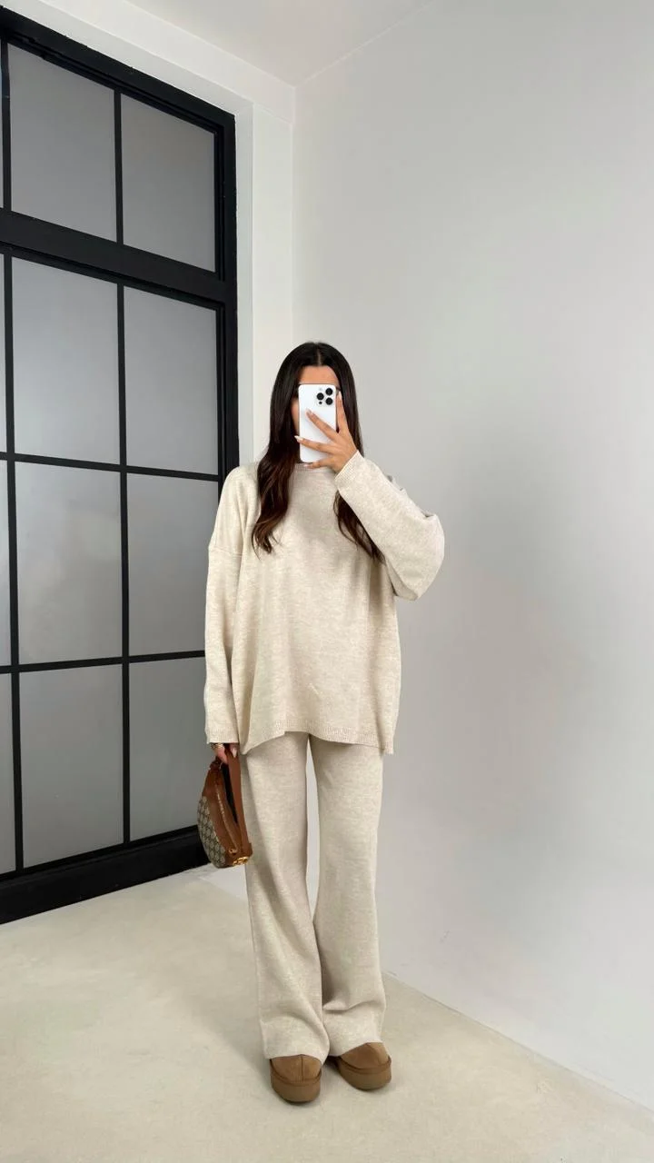 ENSEMBLE MINIMAL & CHIC